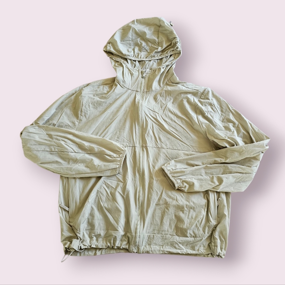 Tna Action Aritzia Light Gray Green Mint Hooded Windbraker Packable Jacket Sz XS